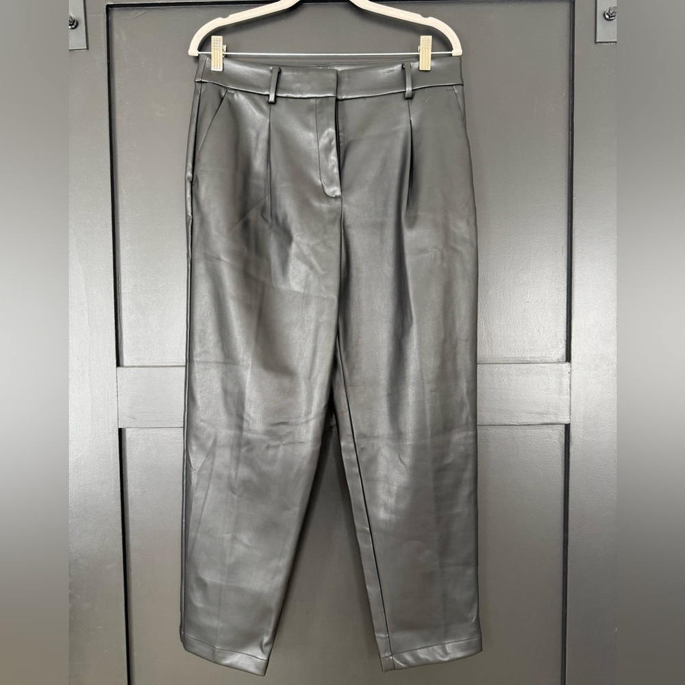Loft faux leather pants size 6